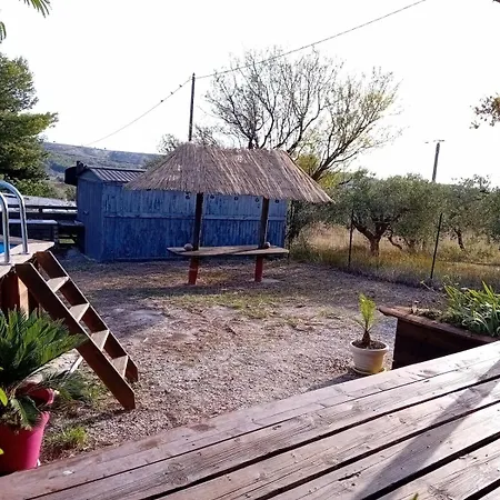 Holiday home La Maisonnette De Saint-julien